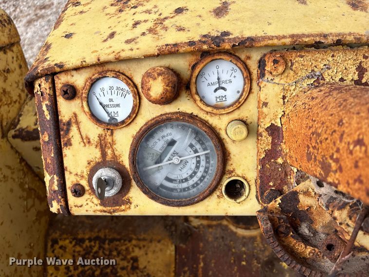 image for item EU7330 Minneapolis-Moline G705 tractor