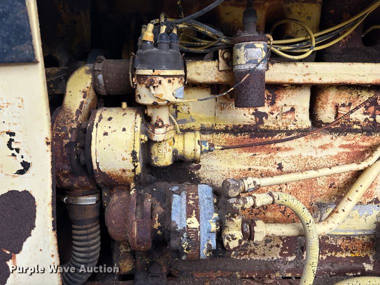 image for item EU7330 Minneapolis-Moline G705 tractor