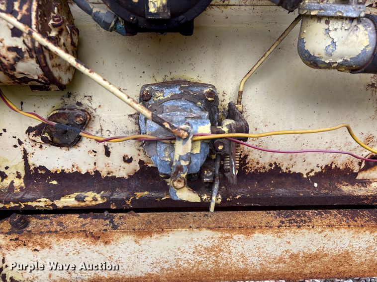 image for item EU7330 Minneapolis-Moline G705 tractor