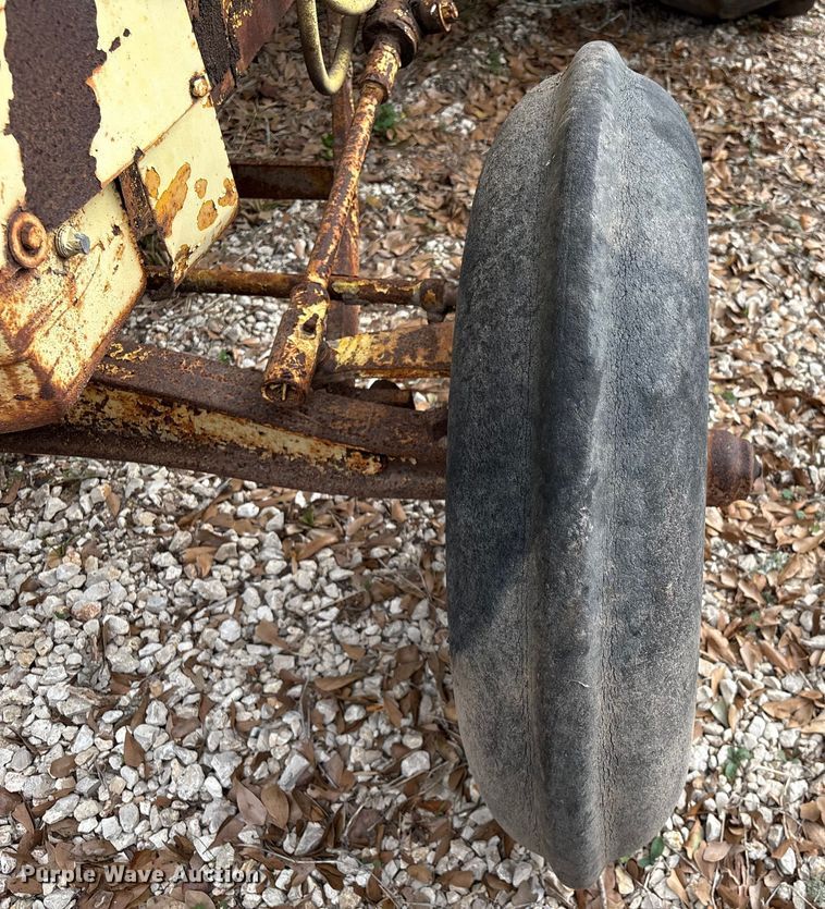 image for item EU7330 Minneapolis-Moline G705 tractor