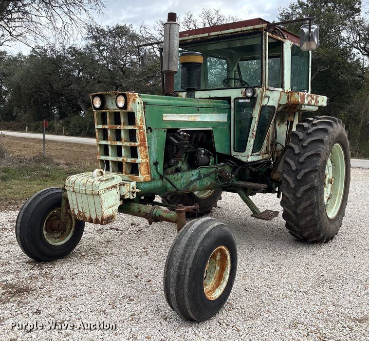 image for item EU7331 Oliver tractor