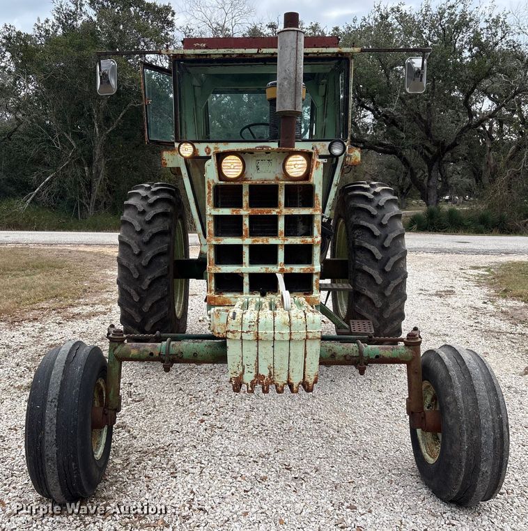 image for item EU7331 Oliver tractor