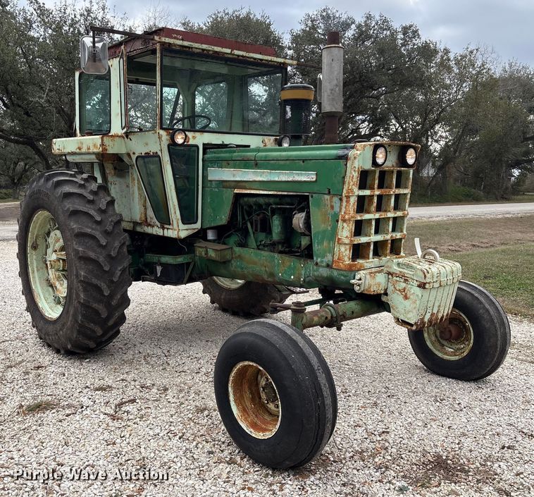 image for item EU7331 Oliver tractor