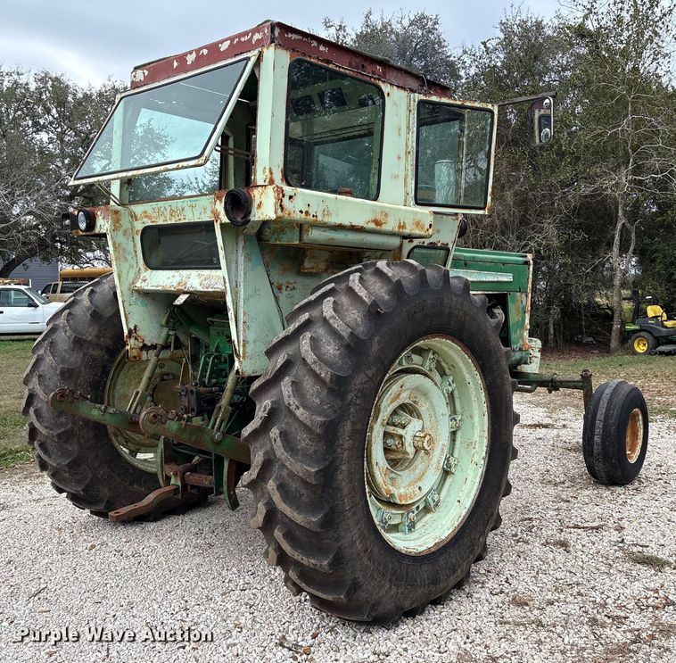 image for item EU7331 Oliver tractor