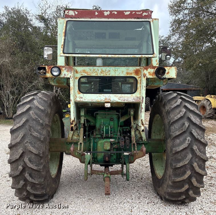 image for item EU7331 Oliver tractor