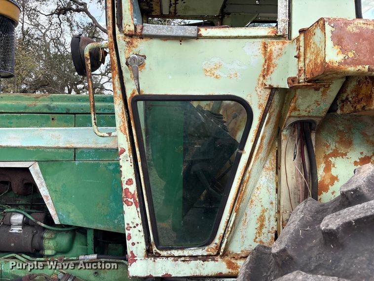 image for item EU7331 Oliver tractor