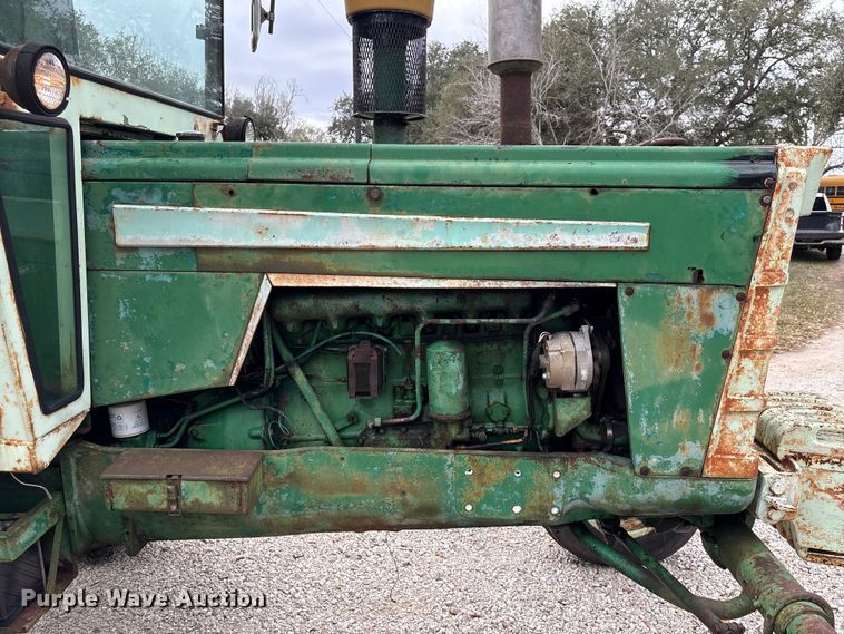 image for item EU7331 Oliver tractor