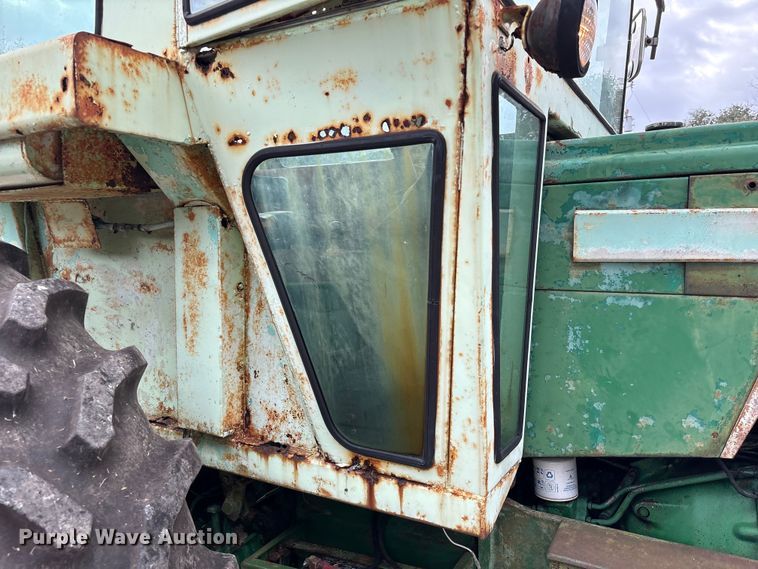 image for item EU7331 Oliver tractor