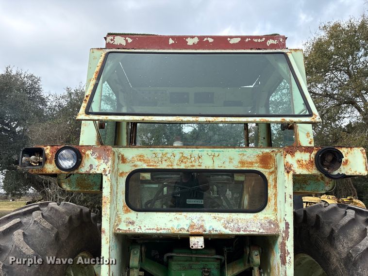 image for item EU7331 Oliver tractor