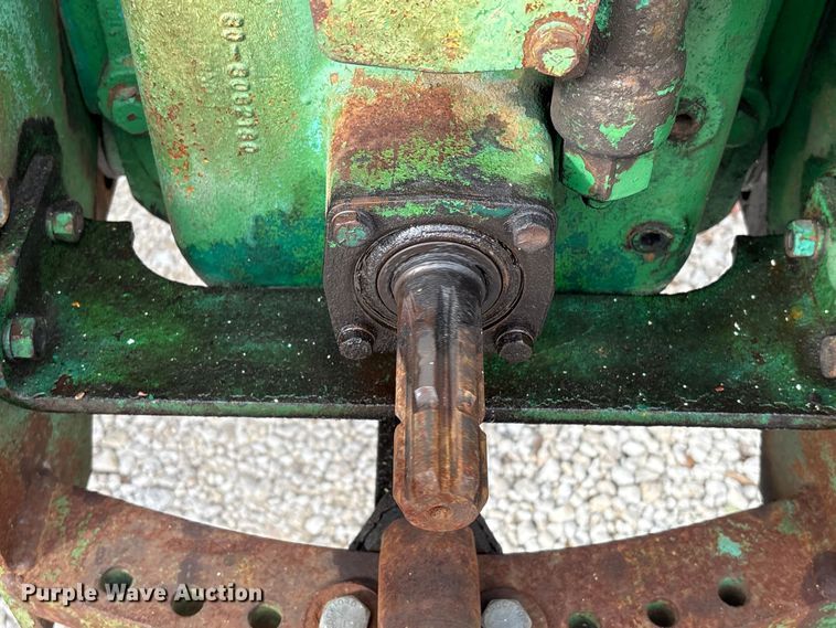 image for item EU7331 Oliver tractor