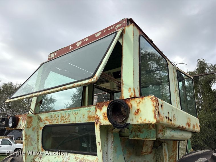 image for item EU7331 Oliver tractor