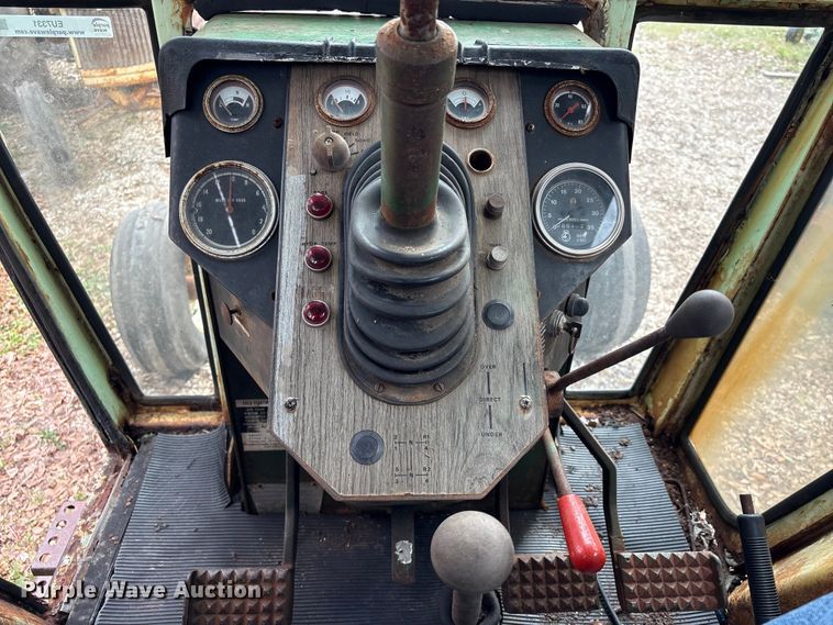 image for item EU7331 Oliver tractor