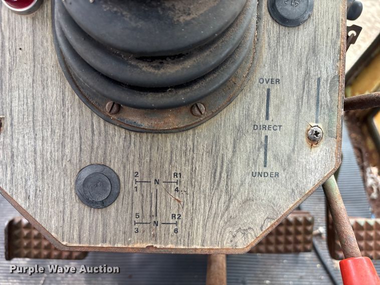 image for item EU7331 Oliver tractor