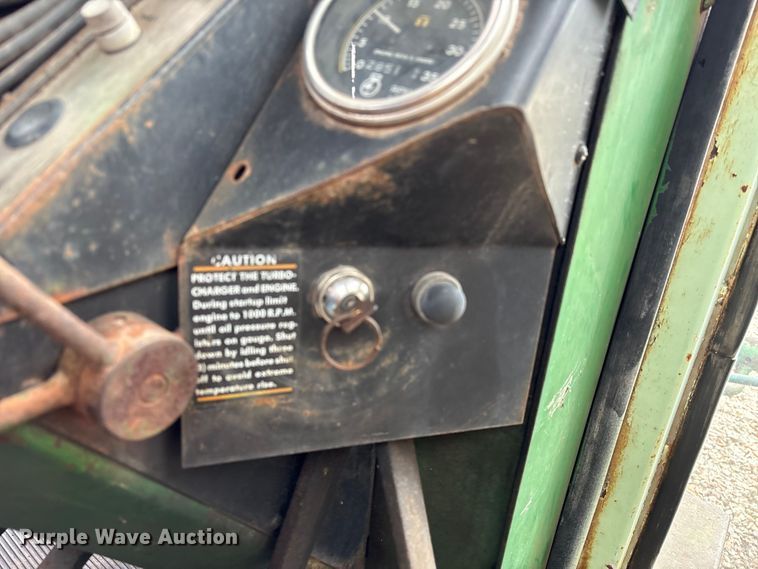 image for item EU7331 Oliver tractor