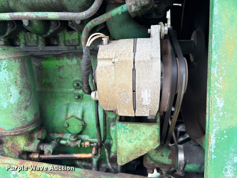 image for item EU7331 Oliver tractor