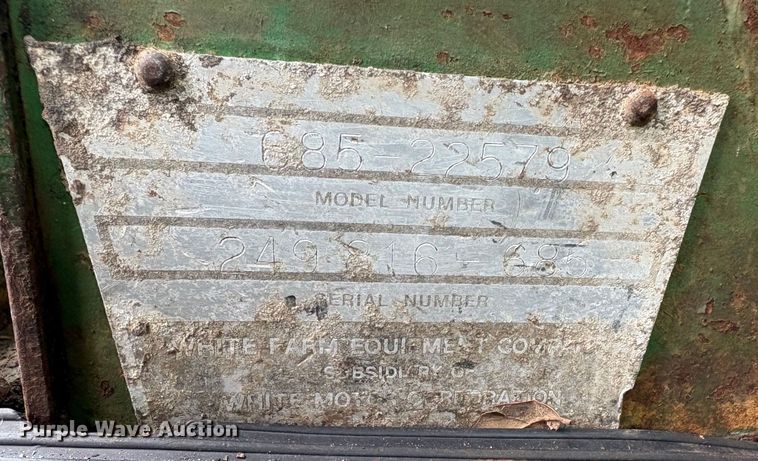 image for item EU7331 Oliver tractor