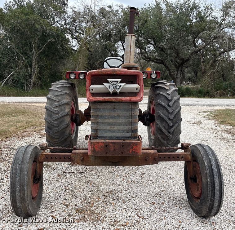 image for item EU7332 Massey Ferguson tractor
