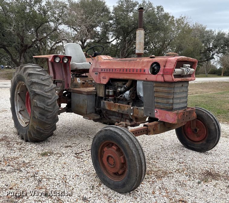image for item EU7332 Massey Ferguson tractor