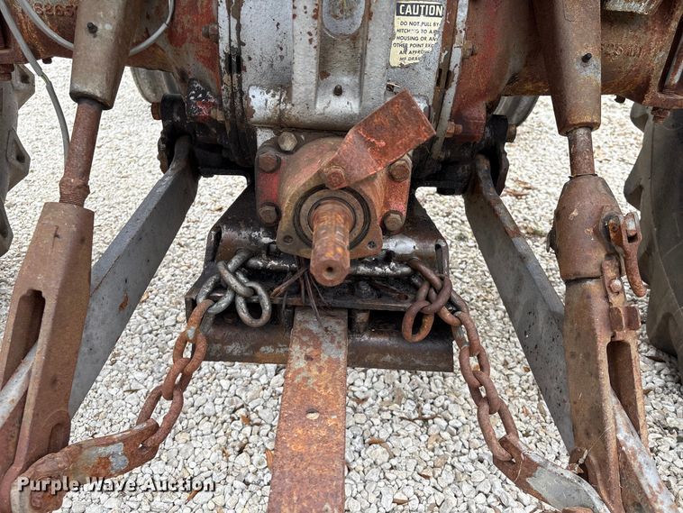 image for item EU7332 Massey Ferguson tractor