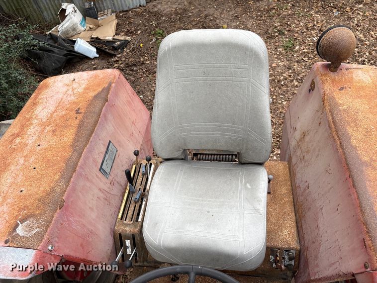 image for item EU7332 Massey Ferguson tractor