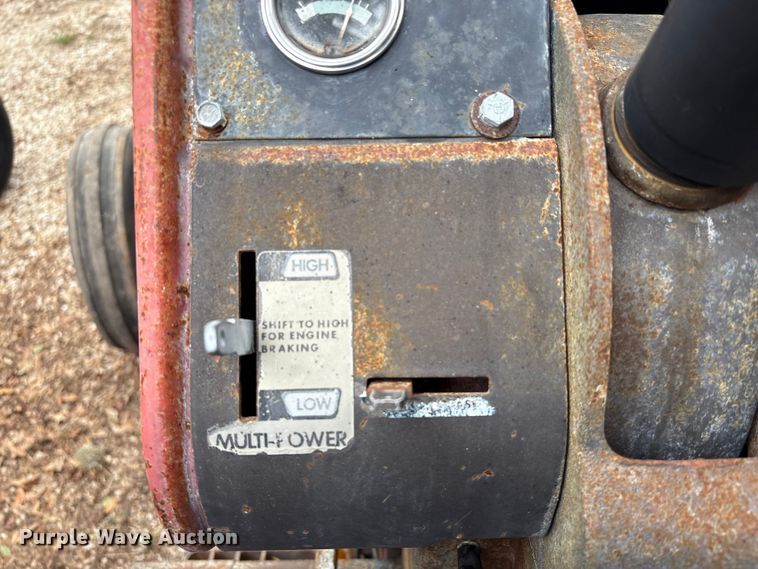 image for item EU7332 Massey Ferguson tractor