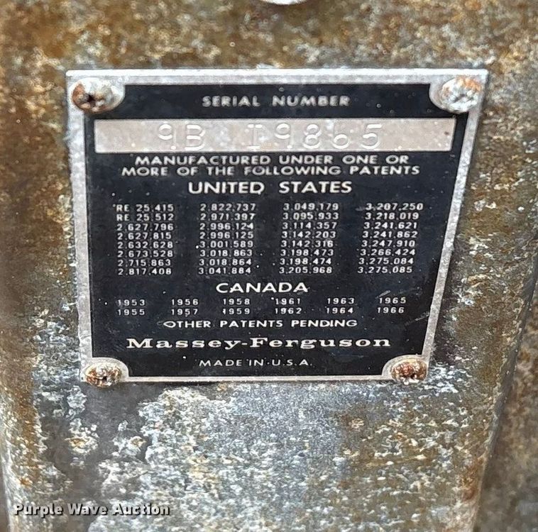 image for item EU7332 Massey Ferguson tractor