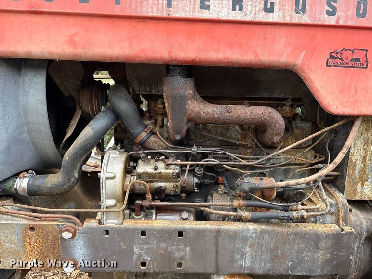 image for item EU7332 Massey Ferguson tractor