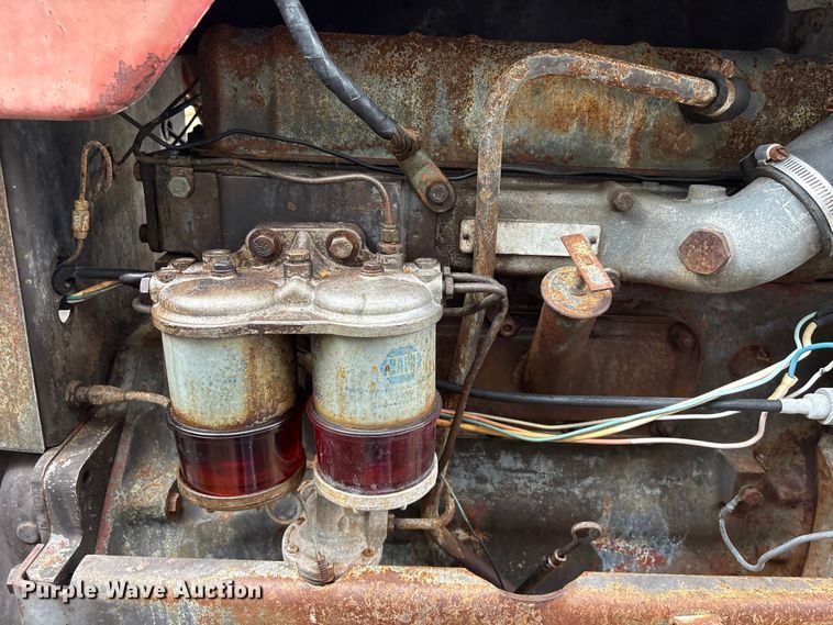 image for item EU7332 Massey Ferguson tractor