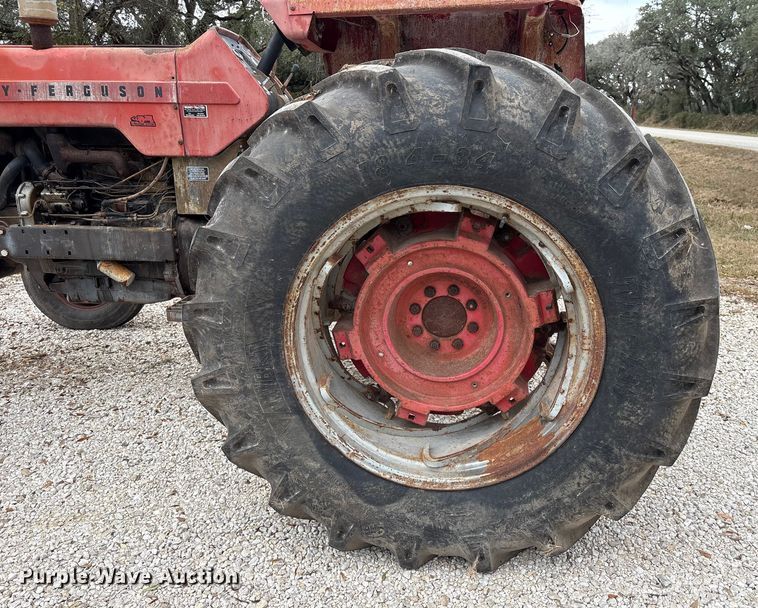 image for item EU7332 Massey Ferguson tractor