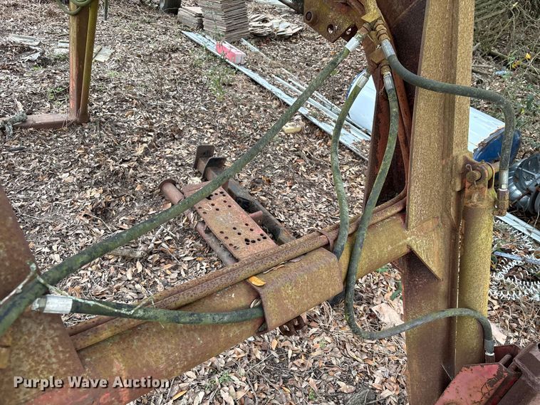 image for item EU7334 Tractor loader 