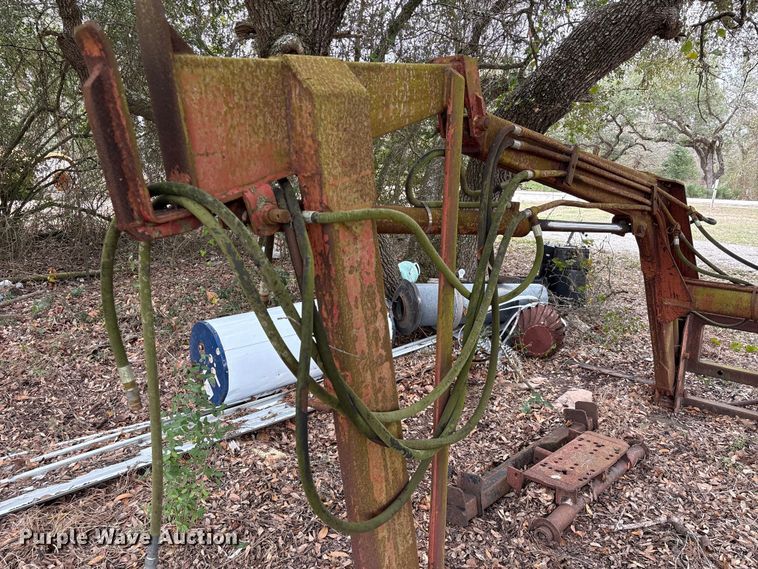 image for item EU7334 Tractor loader 