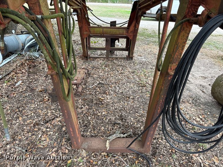 image for item EU7334 Tractor loader 