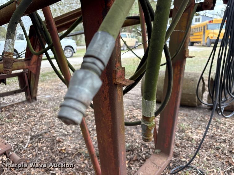 image for item EU7334 Tractor loader 