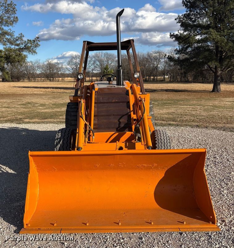 image for item EV2652 Case 480 ELL landscape tractor