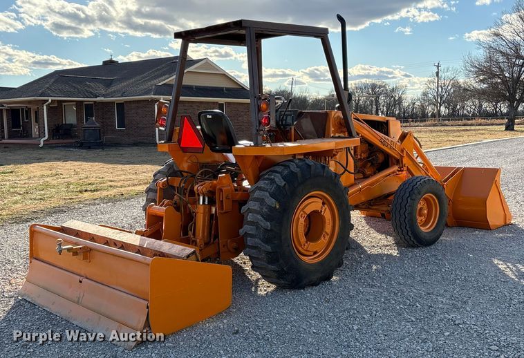 image for item EV2652 Case 480 ELL landscape tractor