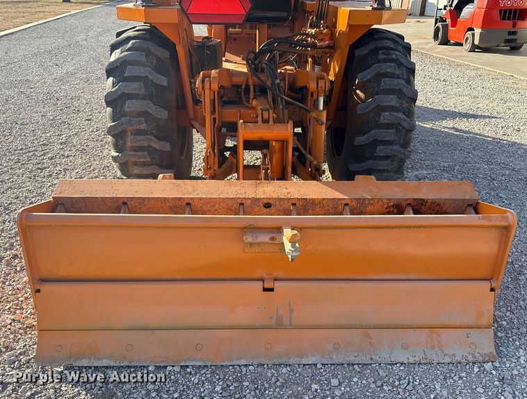 image for item EV2652 Case 480 ELL landscape tractor