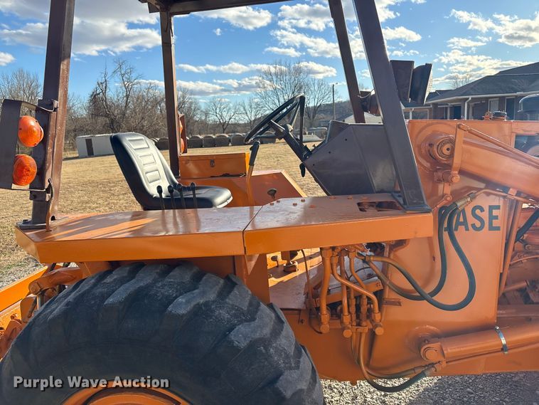 image for item EV2652 Case 480 ELL landscape tractor