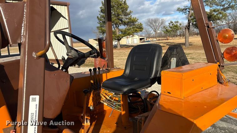 image for item EV2652 Case 480 ELL landscape tractor