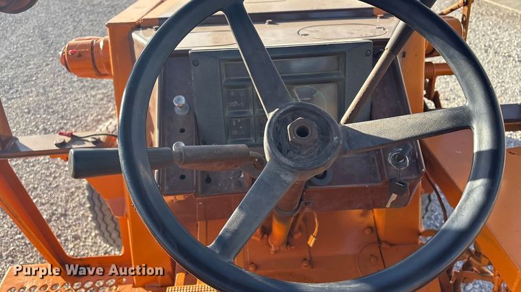 image for item EV2652 Case 480 ELL landscape tractor