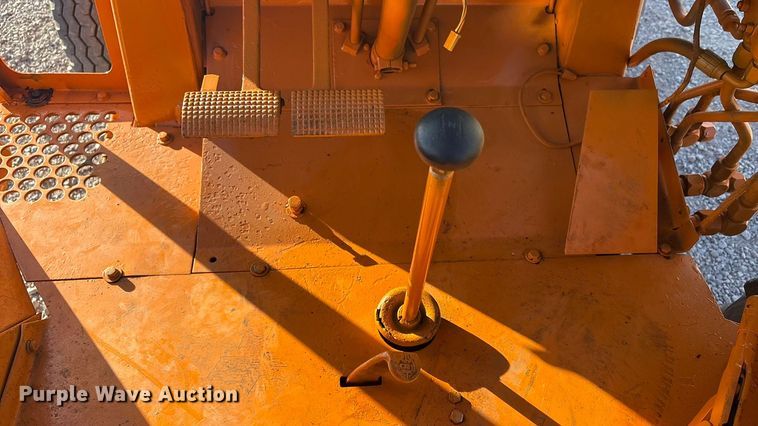 image for item EV2652 Case 480 ELL landscape tractor