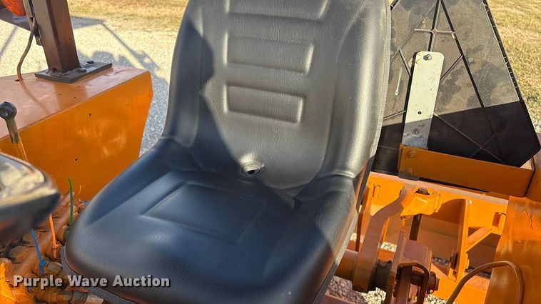 image for item EV2652 Case 480 ELL landscape tractor