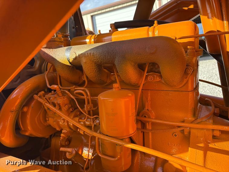 image for item EV2652 Case 480 ELL landscape tractor