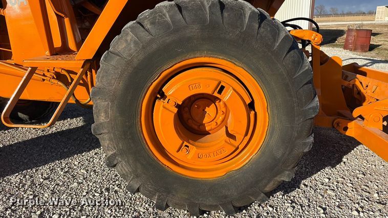 image for item EV2652 Case 480 ELL landscape tractor