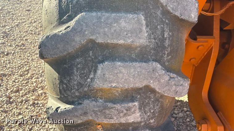 image for item EV2652 Case 480 ELL landscape tractor