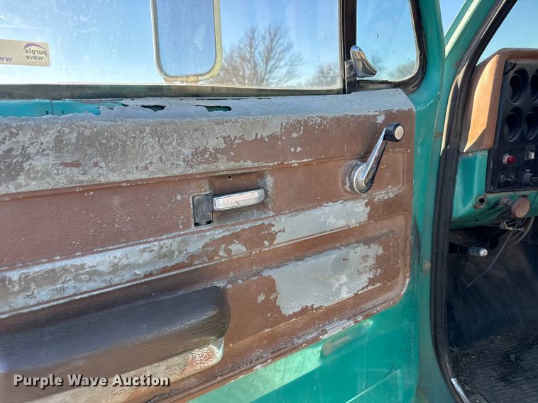 image for item FB0573 1973 Chevrolet C60 truck cab and chassis