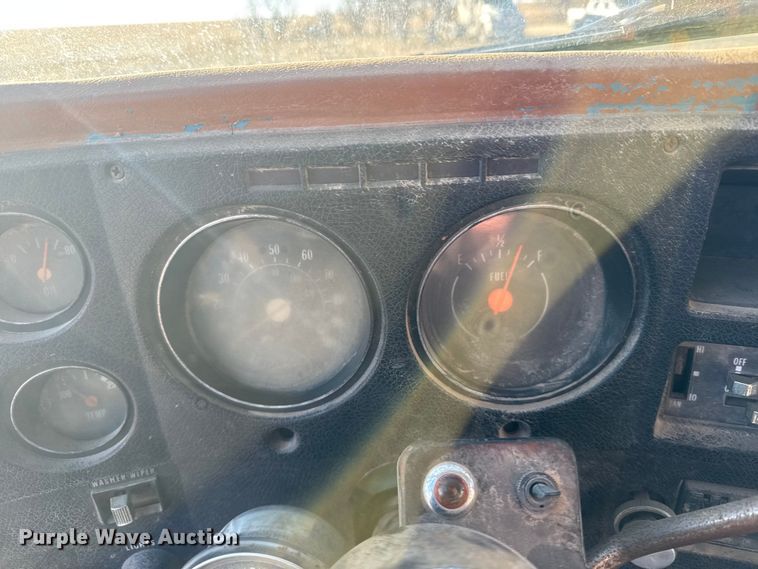 image for item FB0573 1973 Chevrolet C60 truck cab and chassis