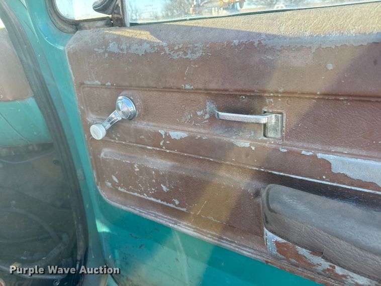 image for item FB0573 1973 Chevrolet C60 truck cab and chassis