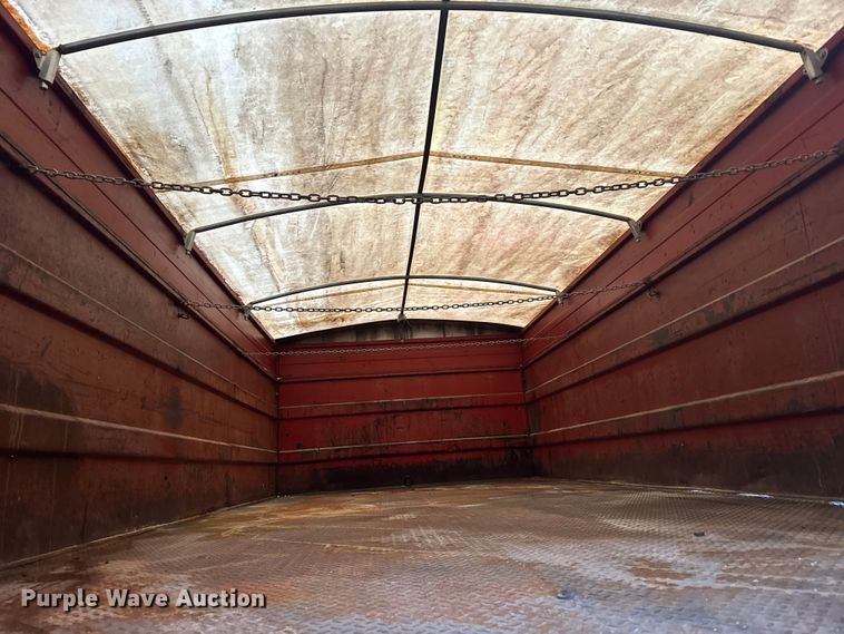 image for item FB0574 1981 International 1850 grain truck