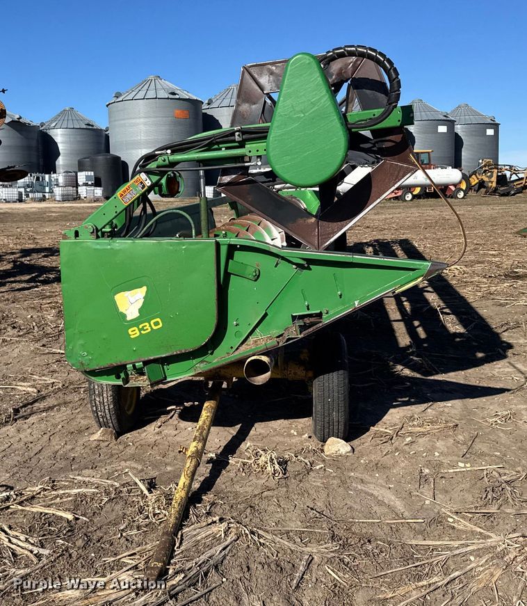image for item FB0617 John Deere 930 rigid head