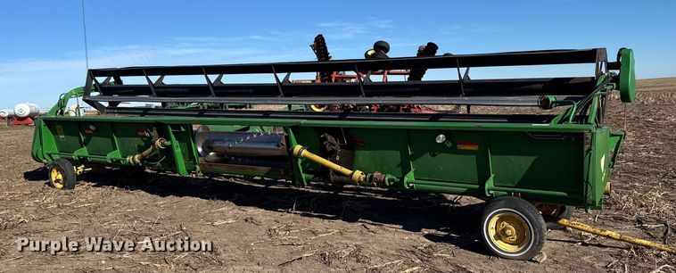 image for item FB0617 John Deere 930 rigid head